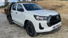 Branco Usado 2024 Toyota HiLux Pickup | € 42.700 (Preço justo)