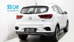 Branco Usado 2022 MG ZS Comfort Sedan | € 18.990 (Bom preço)