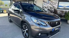 Cinza Usado 2018 Peugeot 2008 GT-line SUV | € 12.500 (Preço justo)