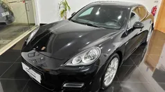 Preto Usado 2010 Porsche Panamera Turbo Sedan | € 69.900