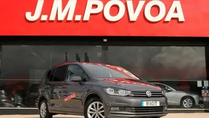 Usado VW Touran 115 HP (84 kW) 2019 Cinzento Monovolume