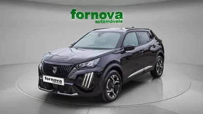 Usado Peugeot 2008 Allure 136 HP (100 kW) 2025 SUV