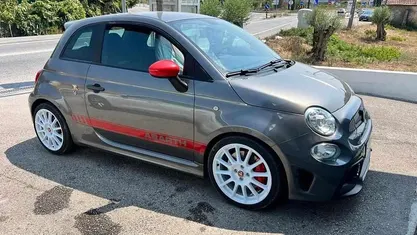 Cinzento Usado 2017 Abarth 595 Competizione Citadino | € 21.000 (Preço justo)