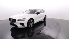 Branco Usado 2023 Volvo V60 Carrinha | € 45.900 (Preço justo)