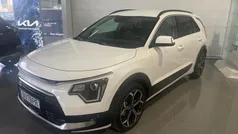 Branco Usado 2025 Kia Niro SUV | € 33.500 (Preço justo)