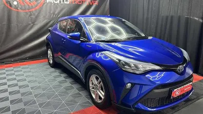 Usado 2021 Toyota C-HR SUV | € 22.990 (Bom preço)