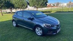 Usado 2020 Renault Clio V Zen Sedan | € 13.750 (Bom preço)
