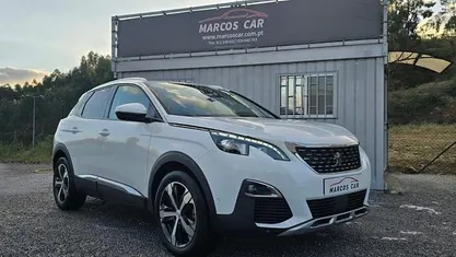 Branco Usado 2018 Peugeot 3008 Allure SUV | € 17.400 (Preço justo)