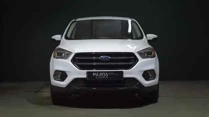 Usado Ford Kuga 120 HP (88 kW) 2017 SUV