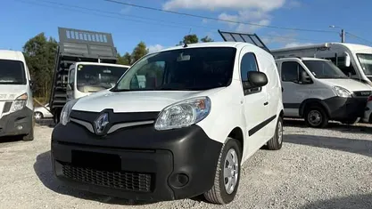 Branco Usado 2021 Renault Kangoo Monovolume | € 11.500 (Bom preço)