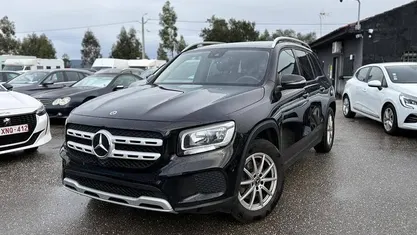 Usado Mercedes 180 116 HP (85 kW) 2021 Preto Sedan