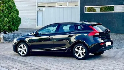 Usado 2017 Volvo V40 | € 12.500 (Preço justo)