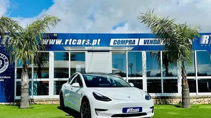 Branco Usado 2021 Tesla Model 3 Standard Range Sedan | € 25.980 (Preço justo)