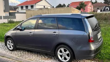 Usado Mitsubishi Grandis 136 HP (100 kW) 2007 Cinzento Monovolume