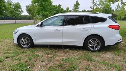 Usado Ford Focus 120 HP (88 kW) 2019 Branco Carrinha