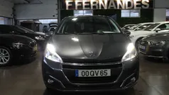 Antracite Usado 2016 Peugeot 208 Allure Citadino | € 11.000 (Preço justo)
