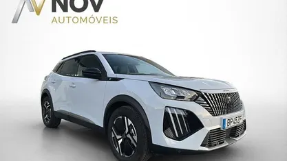 Usado 2024 Peugeot e-2008 Allure SUV | € 29.500 (Preço justo)