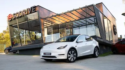 Branco Usado 2022 Tesla Model Y SUV | € 36.900 (Preço justo)