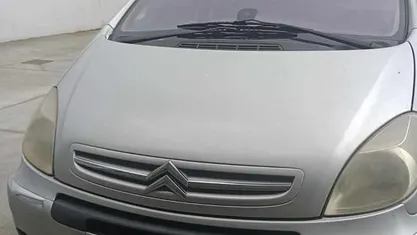 Usado Citroën Xsara 109 HP (80 kW) 2005 Cinzento Monovolume
