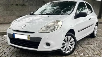 Usado Renault Clio II 68 HP (50 kW) 2009 Citadino