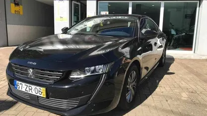 Usado Peugeot 508 131 HP (96 kW) 2020 Preto Sedan