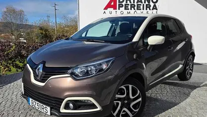 Castanho Usado 2013 Renault Captur SUV | € 12.990 (Preço justo)