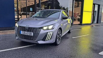 Usado 2026 Peugeot e-208 Allure Citadino | € 30.250 (Preço justo)