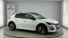 Branco Usado 2024 Peugeot e-208 GT Citadino | € 28.990 (Preço justo)