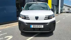 Branco Novo 2025 Peugeot E-Partner Monovolume | € 29.990 (Preço justo)