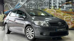 Cinzento Usado 2012 Toyota Auris Comfort Citadino | € 9.440 (Preço justo)