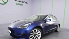 Azul escuro Usado 2020 Tesla Model 3 Long Range Sedan | € 27.499 (Preço justo)