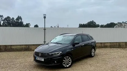 Preto Usado 2019 Fiat Tipo Lounge Carrinha | € 12.900 (Preço justo)