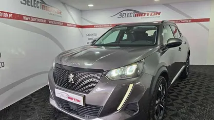 Usado Peugeot 2008 130 HP (95 kW) 2019 SUV