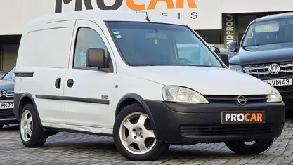 Usado Opel Combo 70 HP (51 kW) 2005 Branco Monovolume