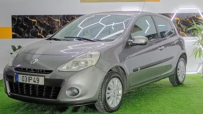 Usado Renault Clio II Dynamique 75 HP (55 kW) 2009