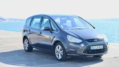 Cinzento Usado 2011 Ford S-MAX S Monovolume | € 7.900 (Bom preço)
