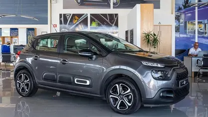 Usado Citroën C3 Feel 83 HP (61 kW) 2024 Cinzento metalizado Citadino