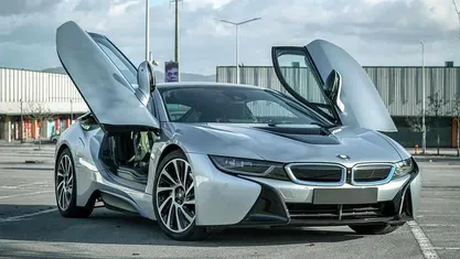 Usado BMW i8 362 HP (266 kW) 2014 Cinzento Coupé