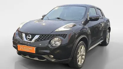 Usado Nissan Juke Premium Edition 115 HP (84 kW) 2017 Preto SUV