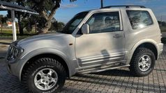 Branco Usado 2000 Mitsubishi Pajero SUV | € 15.500 (Bom preço)