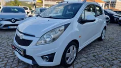 Branco Usado 2010 Chevrolet Spark LT Citadino | € 4.999 (Preço justo)