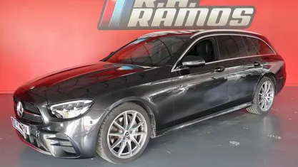 Cinza Usado 2022 Mercedes E220 AMG line Carrinha | € 42.500 (Super Preço)