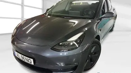 Cinza Usado 2021 Tesla Model 3 Sedan | € 29.900 (Preço justo)