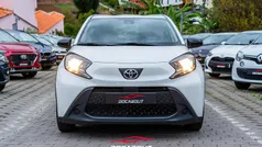 Branco Usado 2022 Toyota Aygo Play Citadino | € 16.950 (Preço justo)