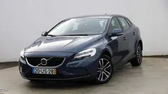 723 azul denim Usado 2018 Volvo V40 Momentum Carrinha | € 15.700 (Preço justo)