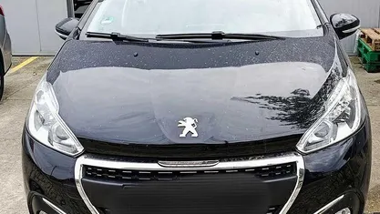 Usado 2019 Peugeot 208 Signature Sky Citadino | € 7.985 (Super Preço)