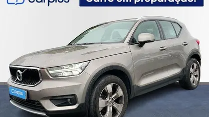 Usado 2021 Volvo XC40 Momentum SUV | € 30.500 (Preço justo)
