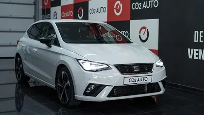 Usado Seat Ibiza 110 HP (80 kW) 2022 Branco Citadino