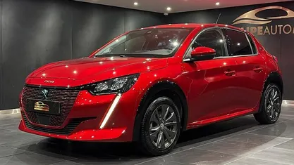 Usado Peugeot e-208 100 kW (136 HP) 2020 Vermelho Citadino