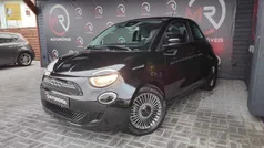 Preto (metalizado) Usado 2021 Fiat 500e Icon Citadino | € 17.900 (Preço justo)
